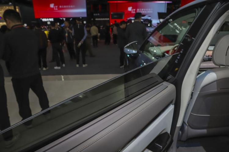 Фото машины 692