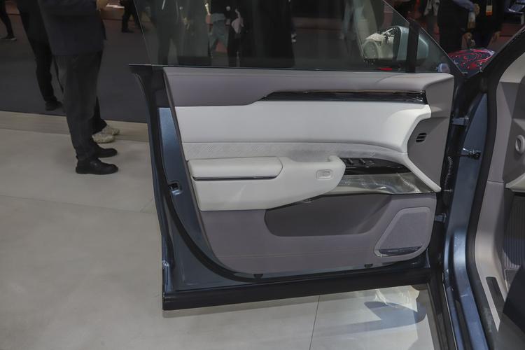 Фото машины 613