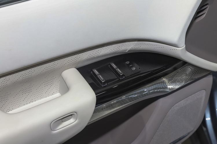 Фото машины 615