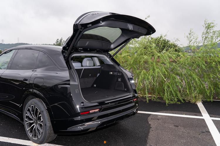 Фото машины 619