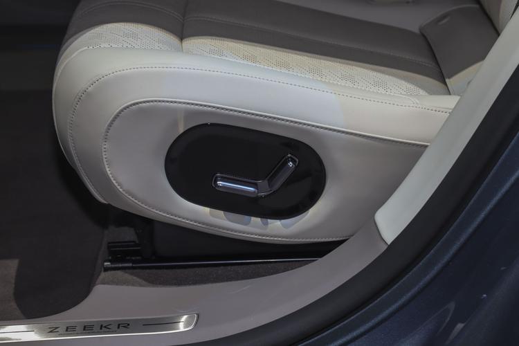 Фото машины 671