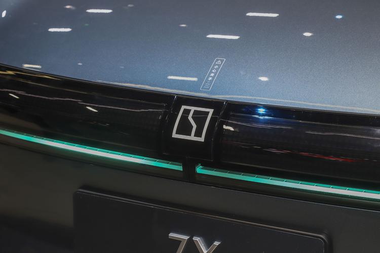 Фото машины 712