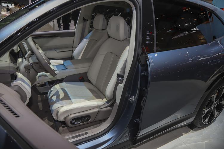 Фото машины 722