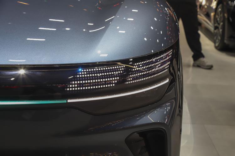 Фото машины 695