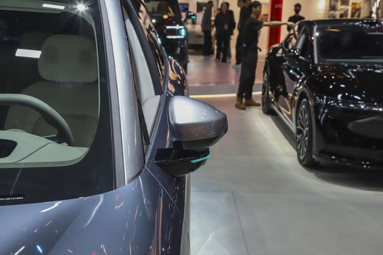 Фото машины 660