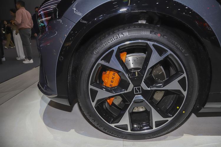 Фото машины 679