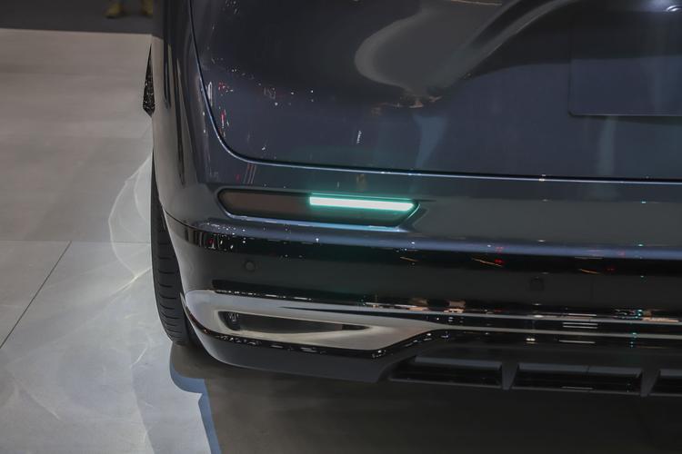 Фото машины 681