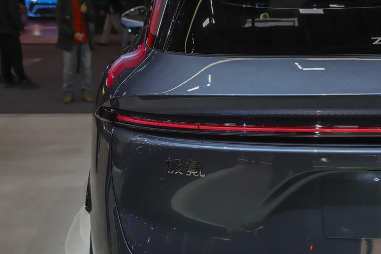 Фото машины 682