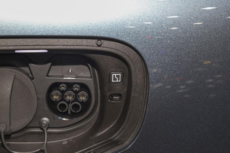 Фото машины 725