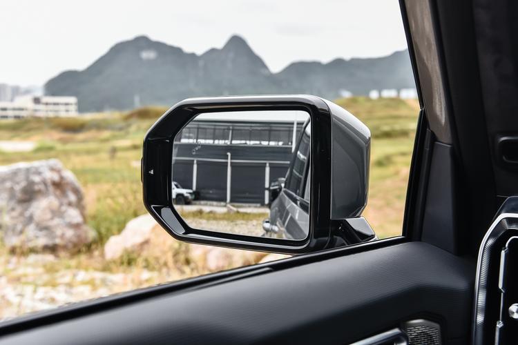 Фото машины 105