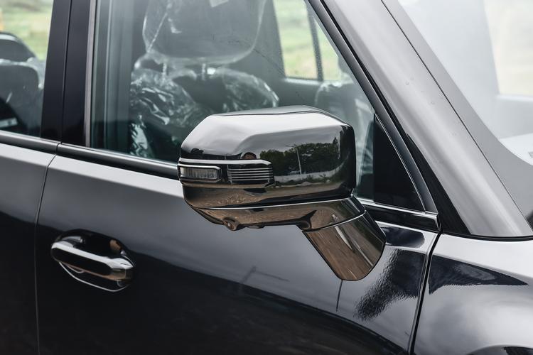 Фото машины 208