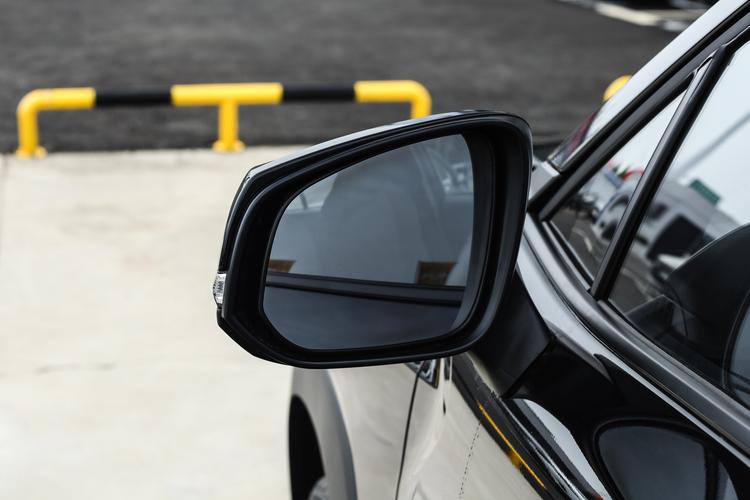 Фото машины 76