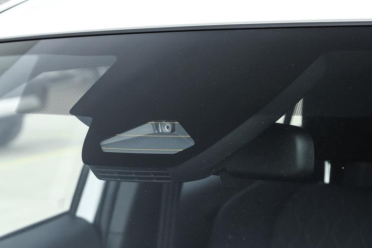 Фото машины 215