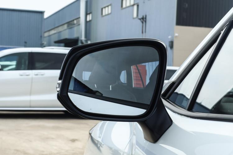 Фото машины 183