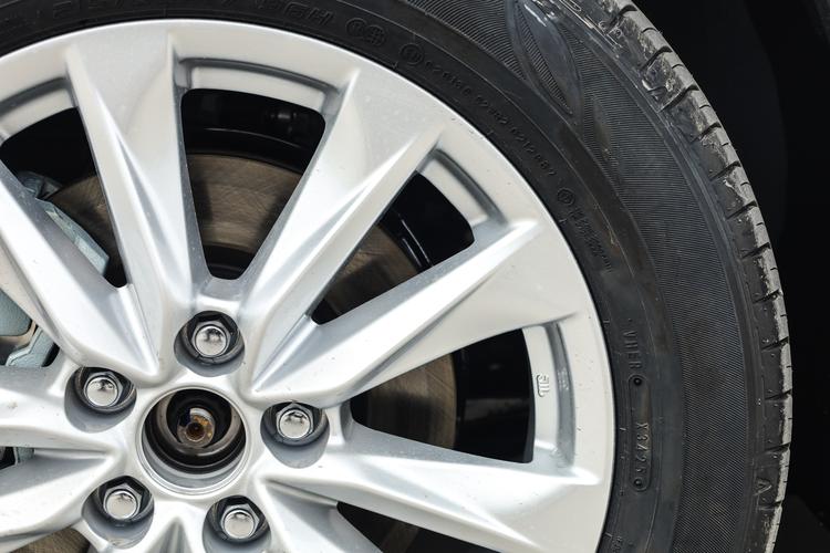 Фото машины 335