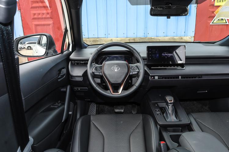 Фото машины 302