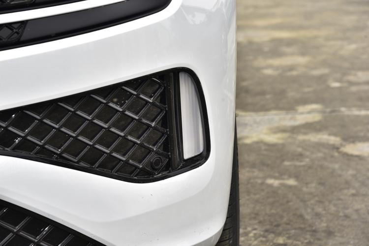 Фото машины 105