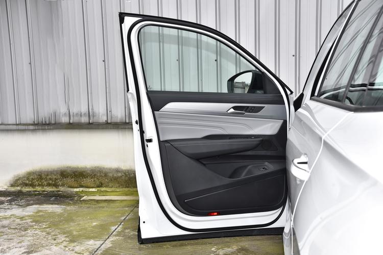 Фото машины 225