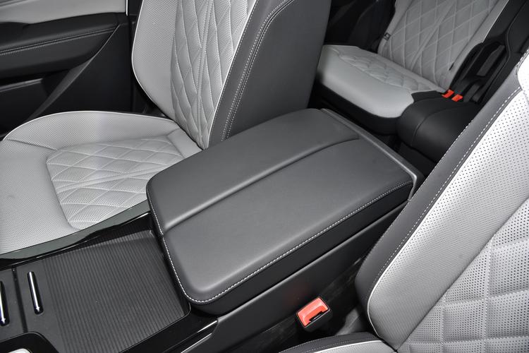 Фото машины 248