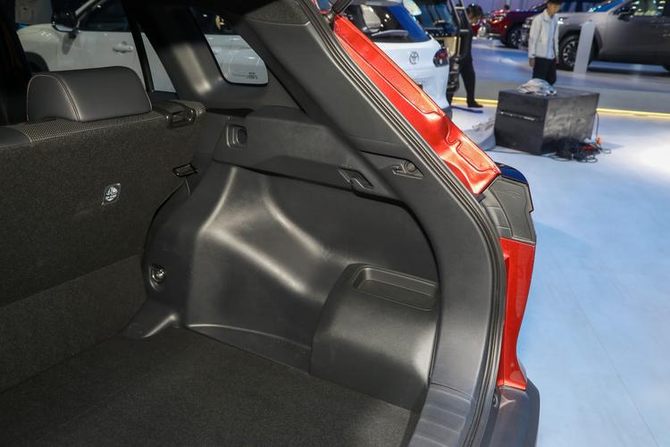 Фото машины 124