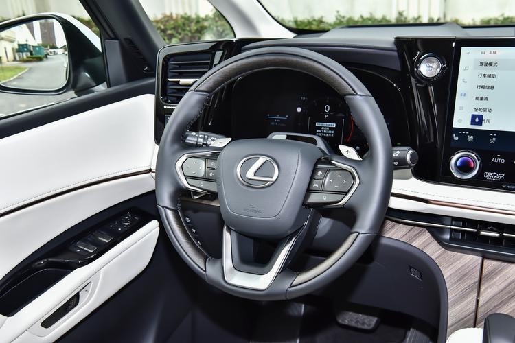 Фото машины 247