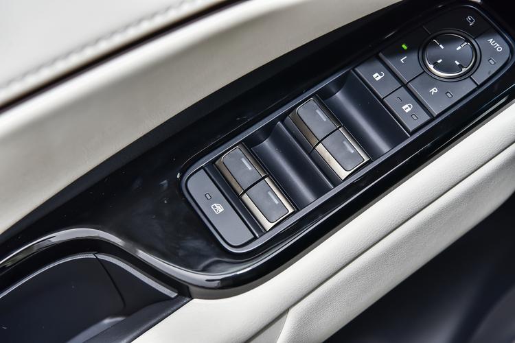 Фото машины 211