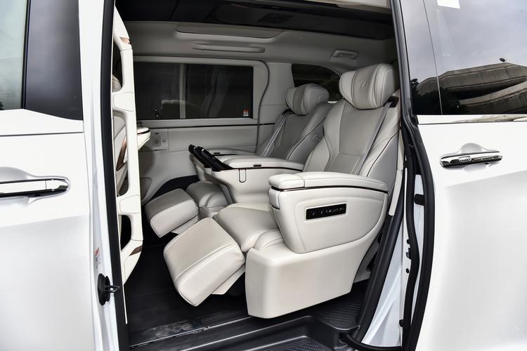 Фото машины 233