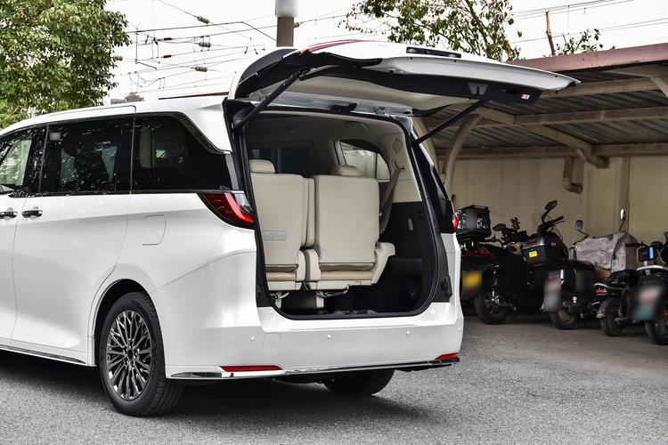 Фото машины 307