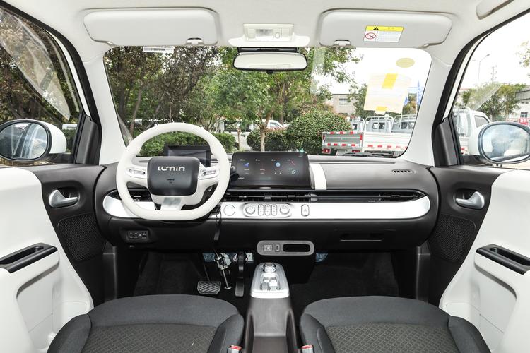 Фото машины 144