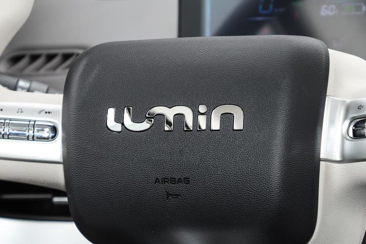 Фото машины 206