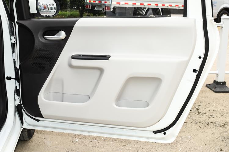 Фото машины 243