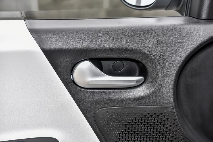 Фото машины 77