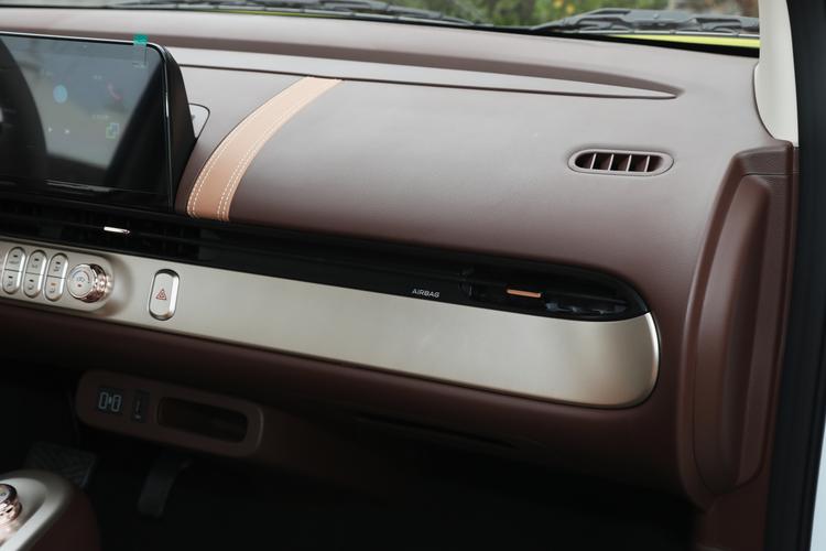 Фото машины 216