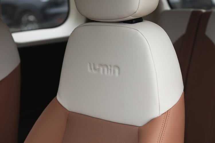 Фото машины 225