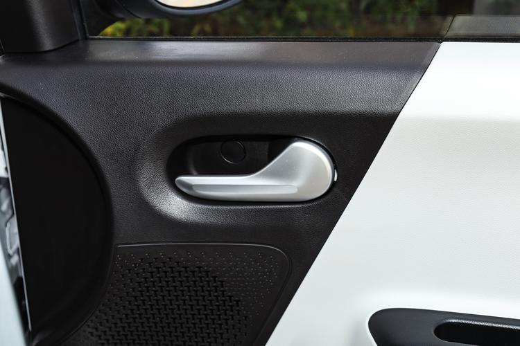 Фото машины 235