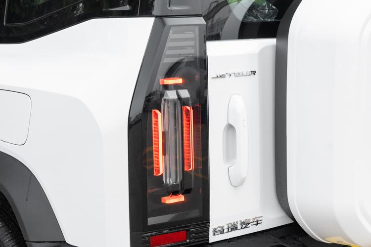 Фото машины 244