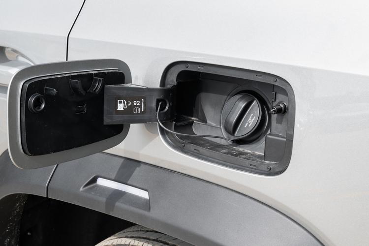 Фото машины 240