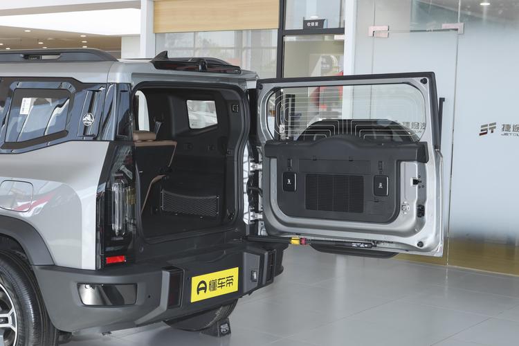 Фото машины 600