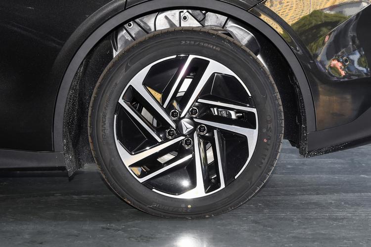 Фото машины 102