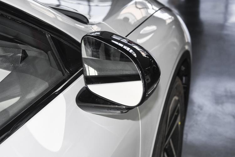 Фото машины 205