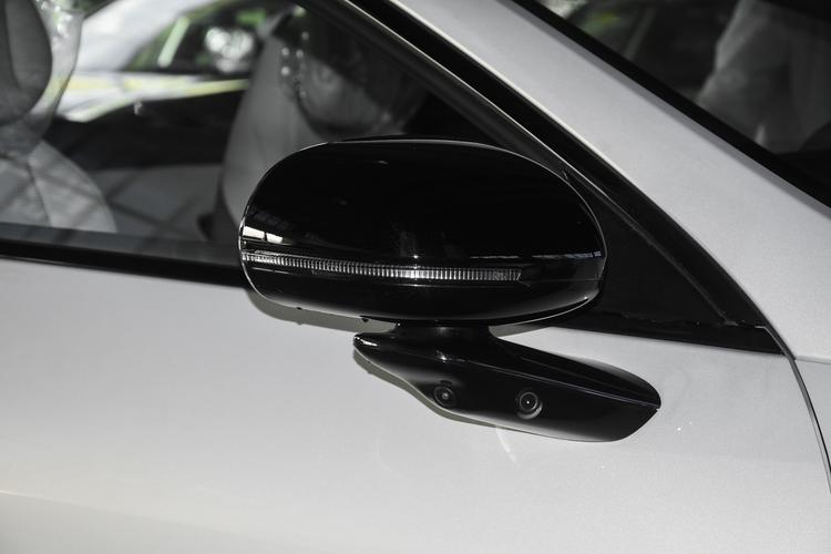 Фото машины 206