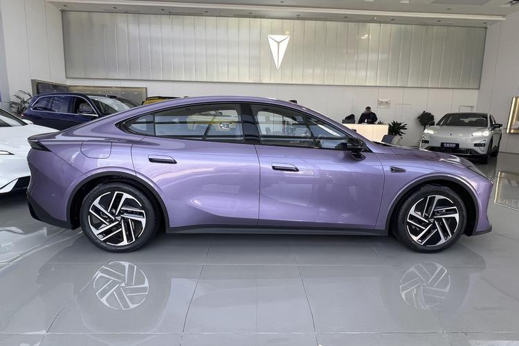 Фото машины 233