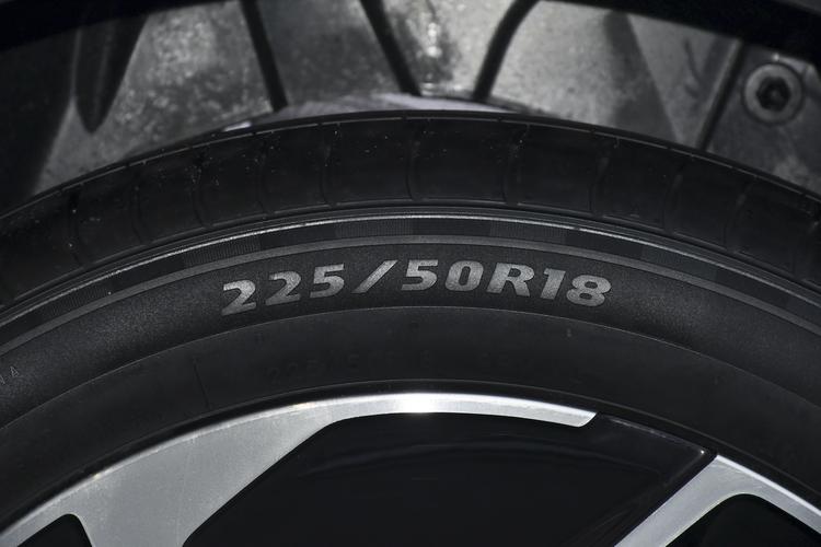 Фото машины 235