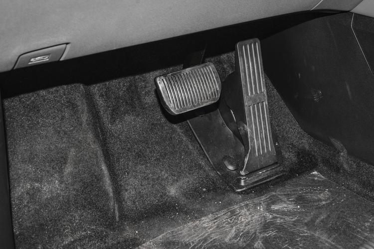 Фото машины 320