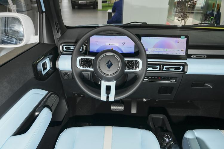 Фото машины 222