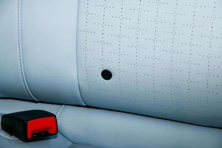 Фото машины 242