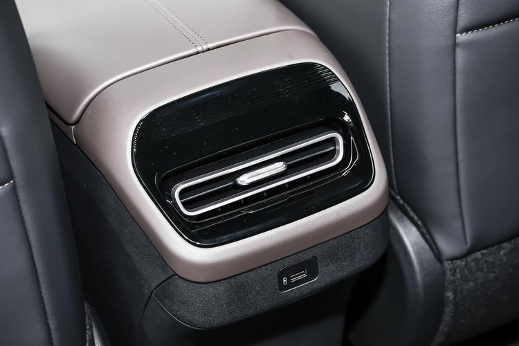 Фото машины 103