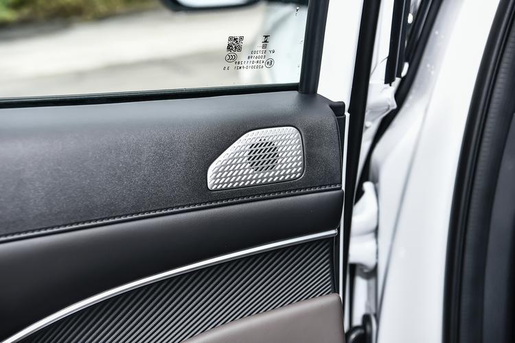 Фото машины 212