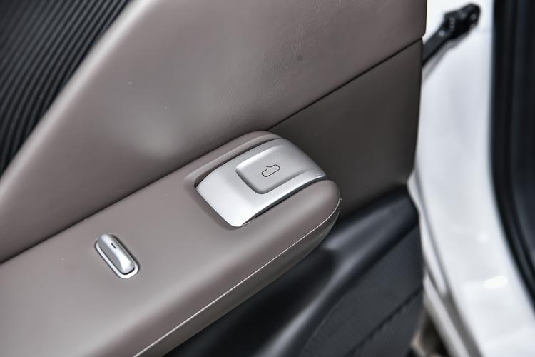 Фото машины 190