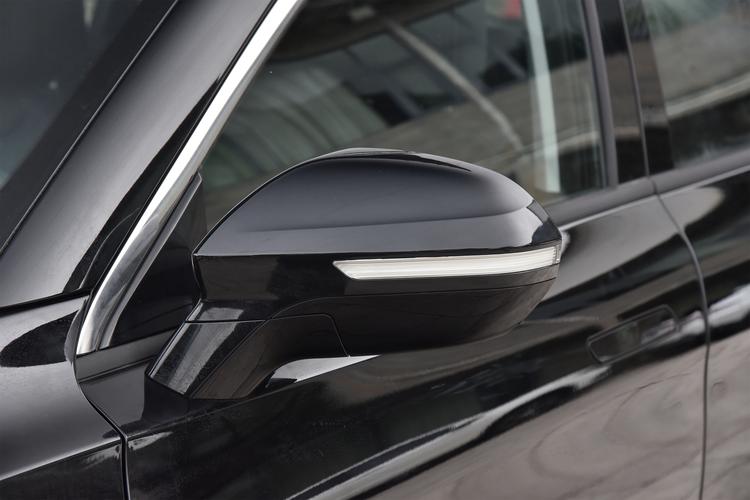 Фото машины 33